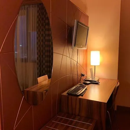 Laghi Only Hotell *